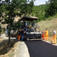 Асфалтирањето на пристапни патишта во село Моштица е во завршна фаза